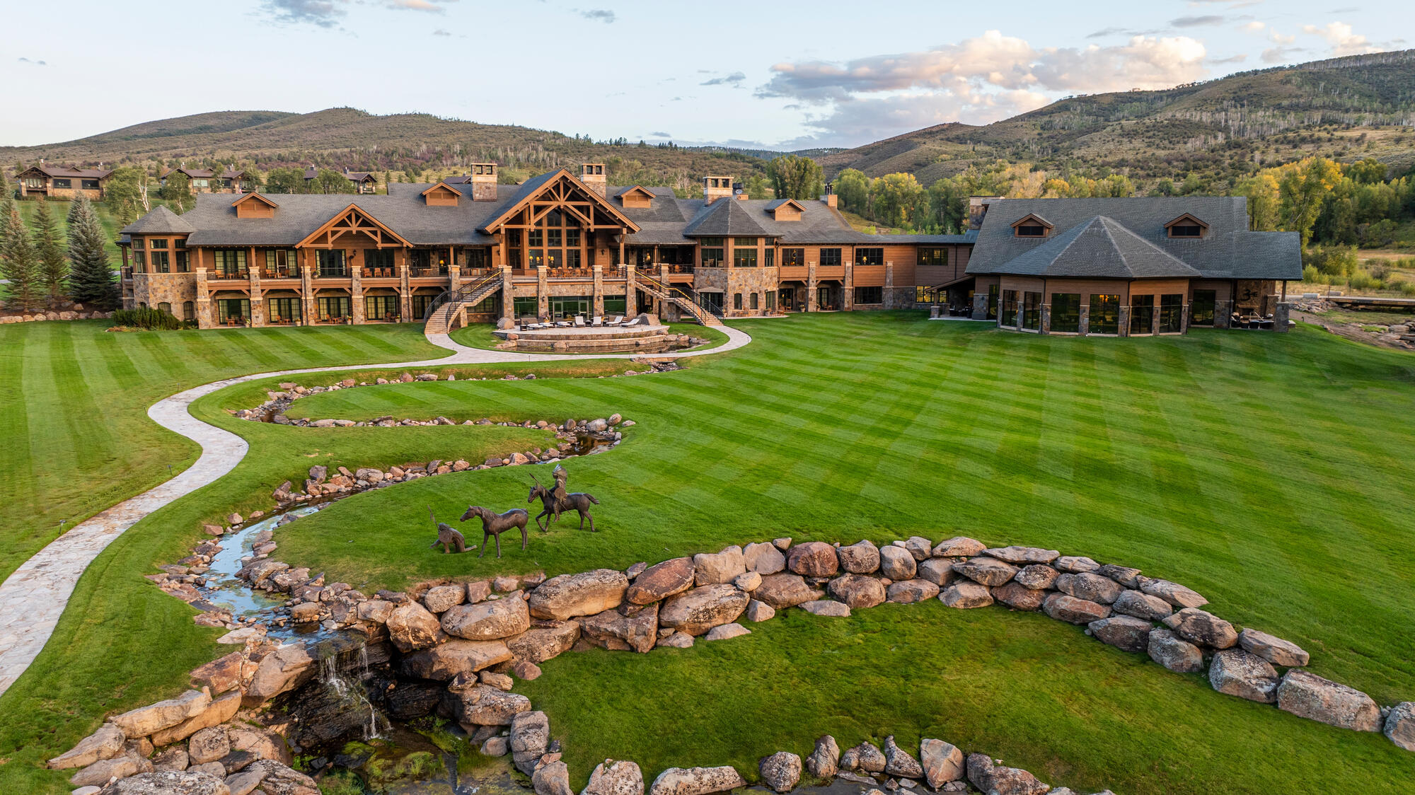 Three Friends Ranch The Luxury of Unique Architecture - Three Forks Ranch